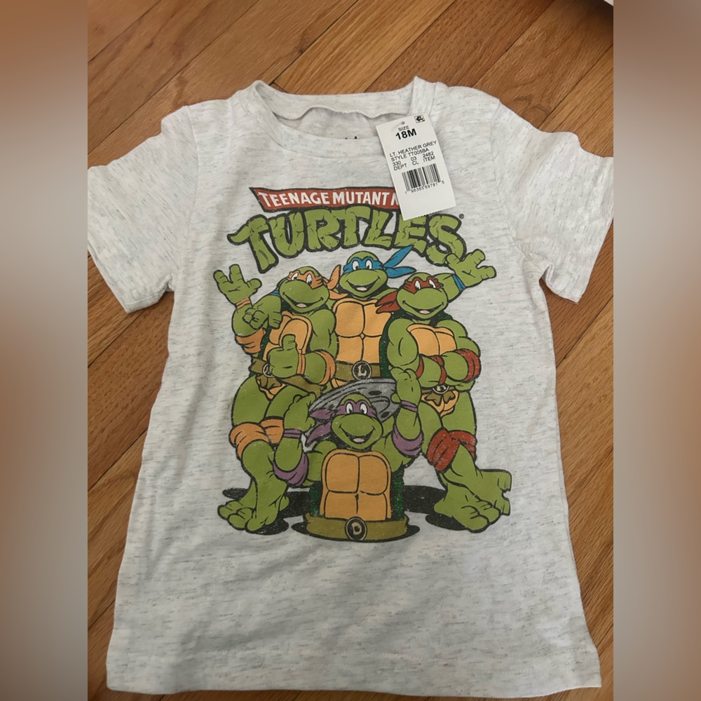 NWT TMNT T-shirt